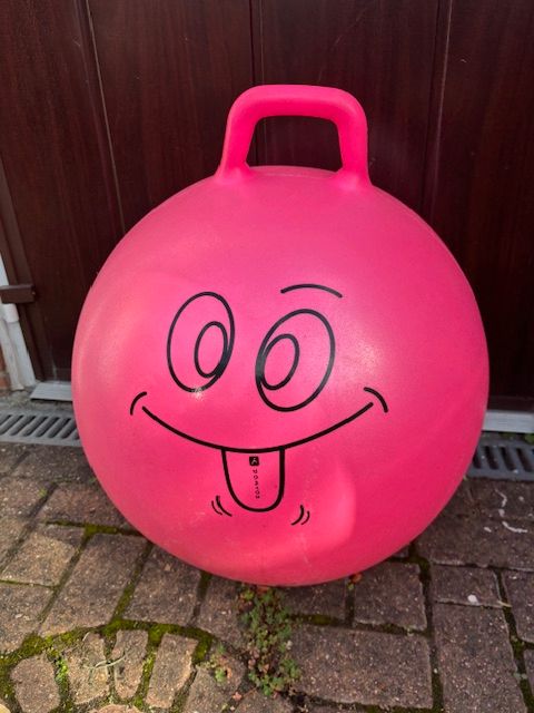 Resist 60 cm Kids' Gym Space Hopper - Pink