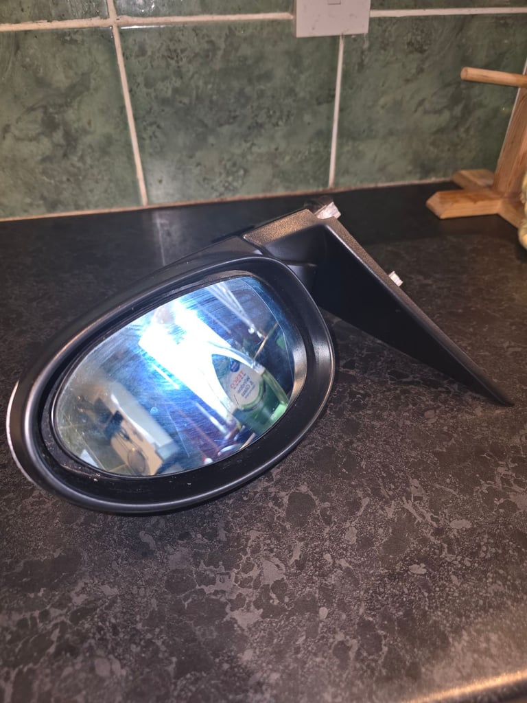 image for Bmw series 1 mirror E87 "right side "