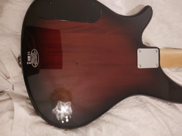 Yamaha RBX170 4 String Bass. Line 6 LD 15watt Bass Amp. Both in Mint Condition . Lots of Extras