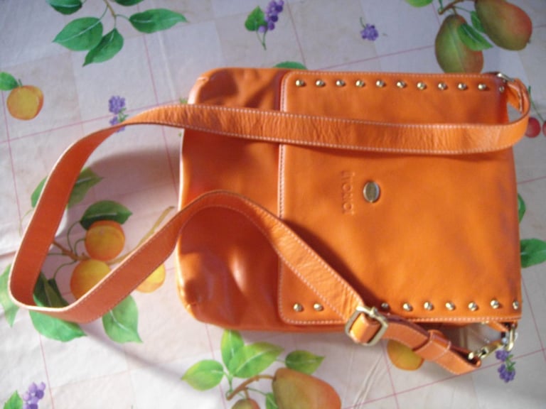 image for AVORIO ITALIAN LEATHER BAG ORANGE CROSSBODY NEW