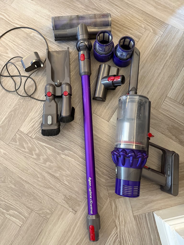 image for Dyson hand held cyclone v10 animal hoover - not working