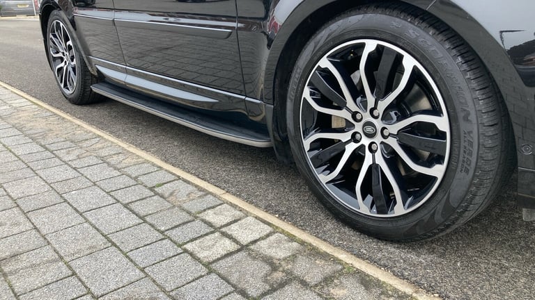 2022 Land Rover Range Rover Sport 3.0 D300 Autobiography Dynamic 5dr Auto Diesel Estate Estate Di...