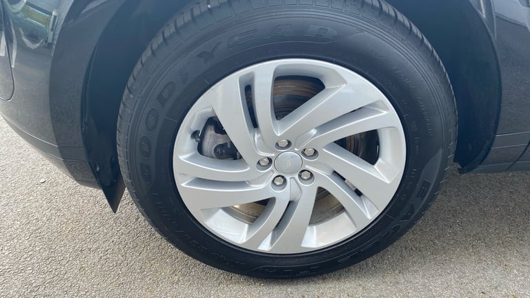 2024 Land Rover Range Rover Evoque 1.5 P300e S 5dr Auto Hatchback Hatchback Hybrid Automatic