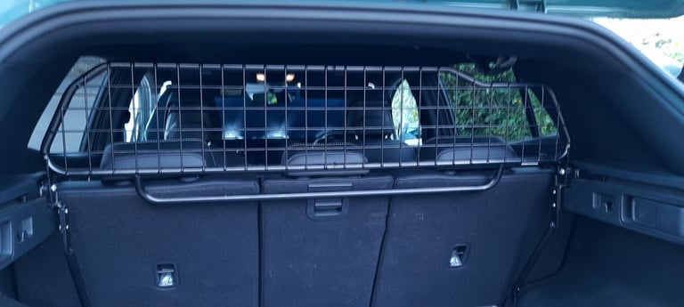 Kia sportage dog guard