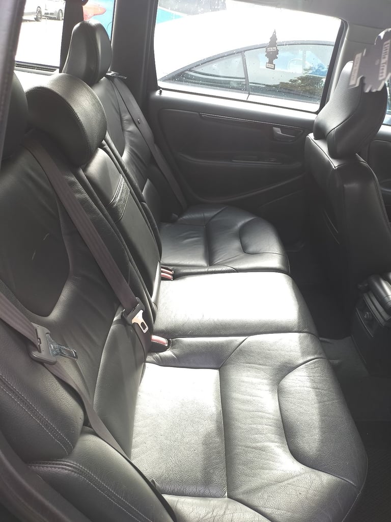 Volvo, V70, Estate, 2002, Other, 2435 (cc), 5 doors