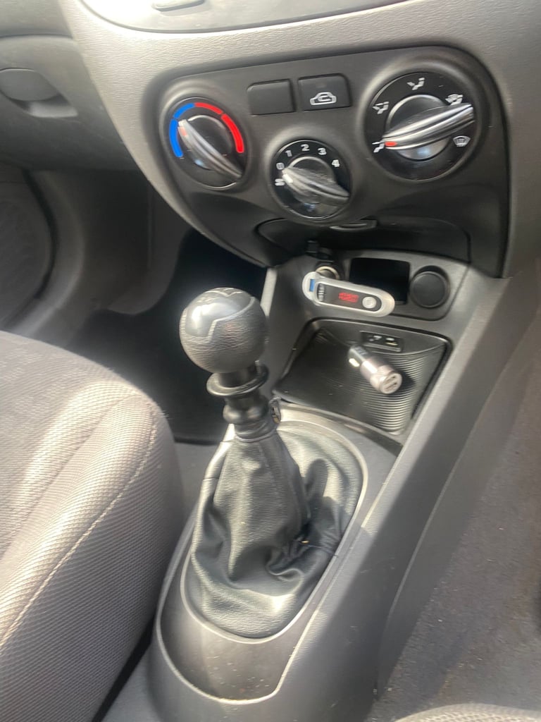 Kia, RIO, Hatchback, 2010, Manual, 1493 (cc), 5 doors
