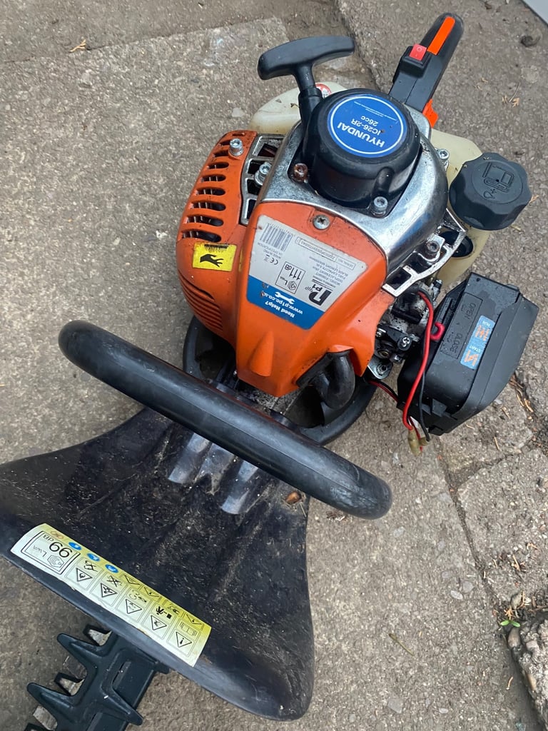 Used Hyundai Hedge trimmer 