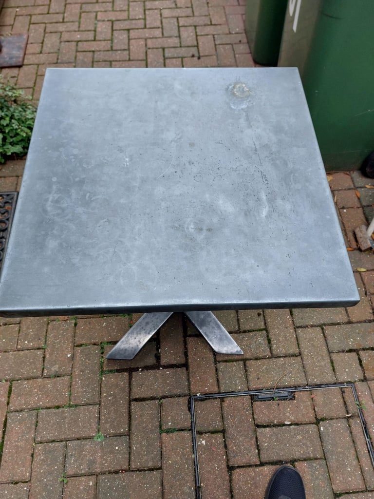 Restaurant tables 6