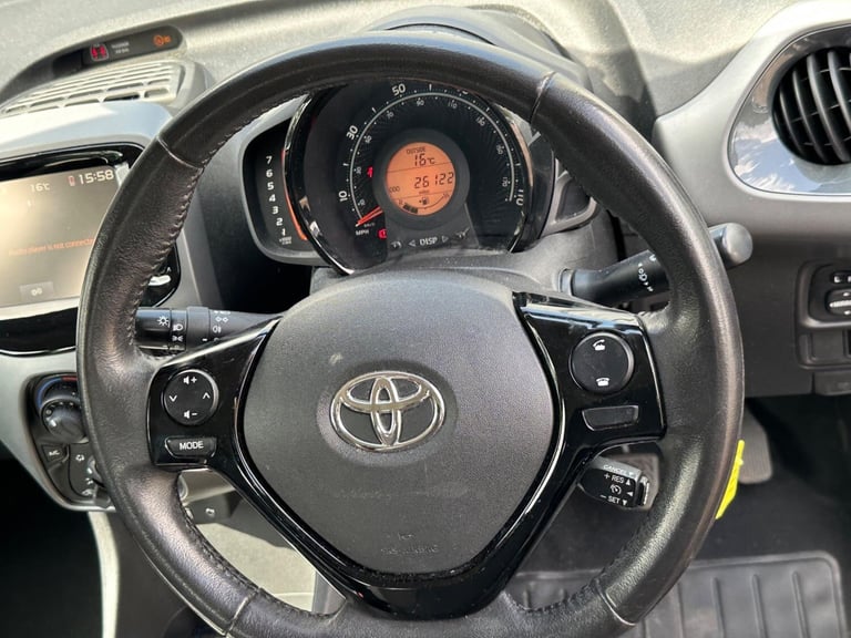 2018 Toyota AYGO 1.0 VVT-i x-play Hatchback 5dr Petrol Manual Euro 6 (71 ps) HATCHBACK Petrol Manual