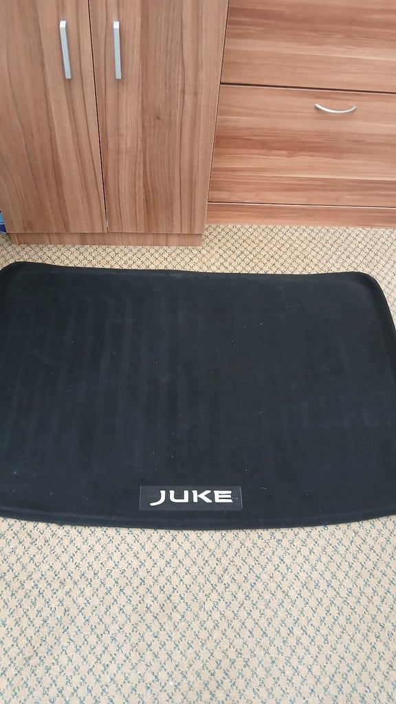 Spacesaver new for 2021 nissan juke tekna plus also genuine mats vgc