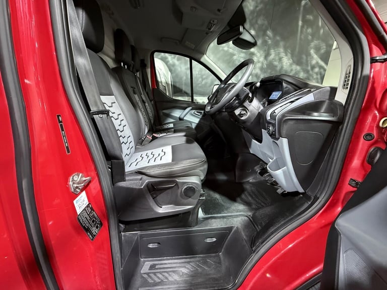 2014 Ford Transit Custom 2.2 TDCi 290 Sport L1 H1 5dr PANEL VAN Diesel Manual