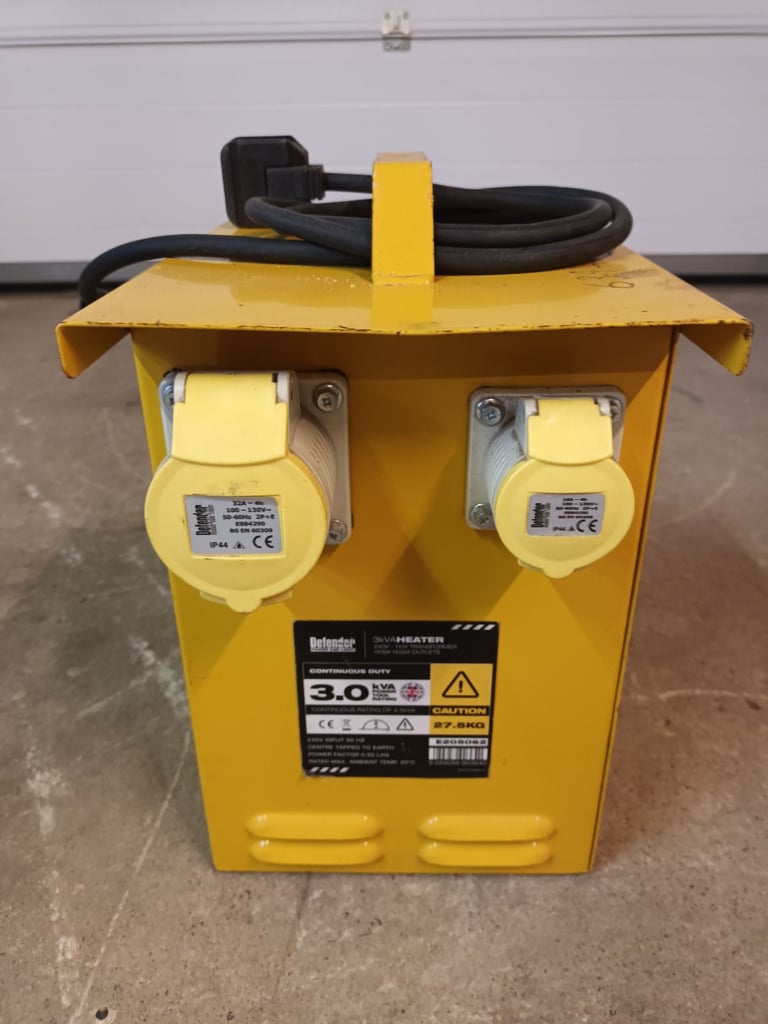 image for 3kVa Heavy Duty Transformer - 240v to 110v - Defender E205062 - in very good condition