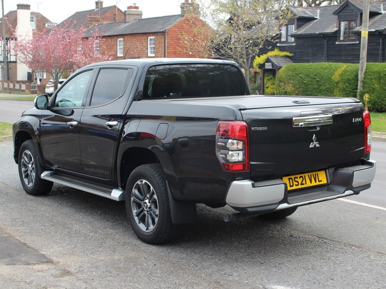 2021 Mitsubishi L200 2.2 DI-D DC Barbarian Pickup Double Cab 4dr Diesel Manual