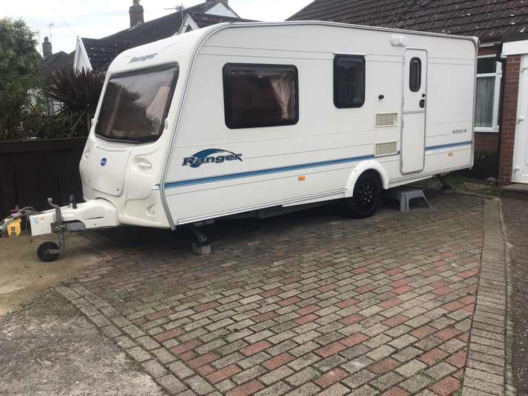 BAILEY RANGER 500/5 ,5 BERTH ,WITH AWNING YEAR 2005 