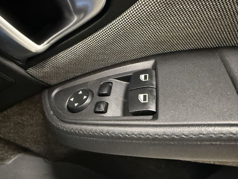 2015 BMW i3 125kW Range Extender 5dr Auto [Loft Int World] HATCHBACK PETROL/ELECTRIC Automatic