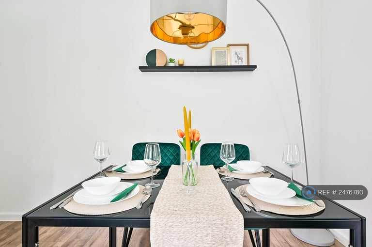 1 bedroom flat in Station Parade, Sevenoaks, TN13 (1 bed) (#2476780)