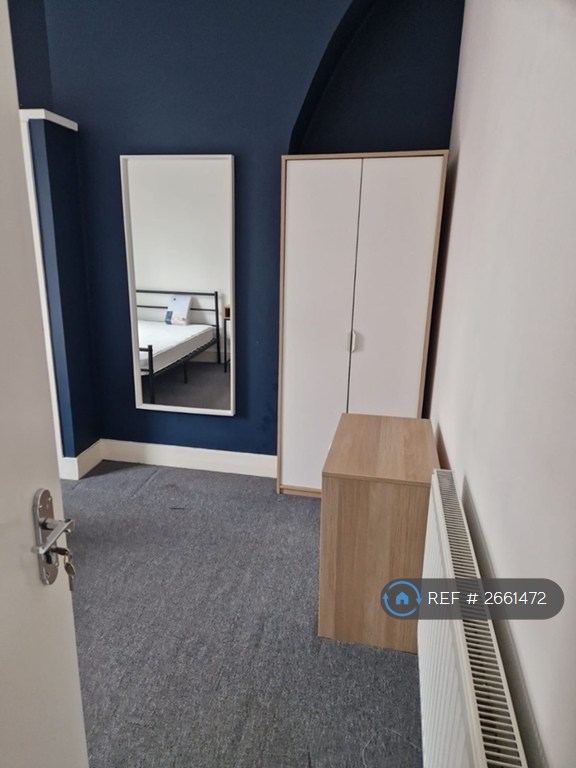 4 bedroom house in Alderson Road, Liverpool, L15 (4 bed) (#2661472)