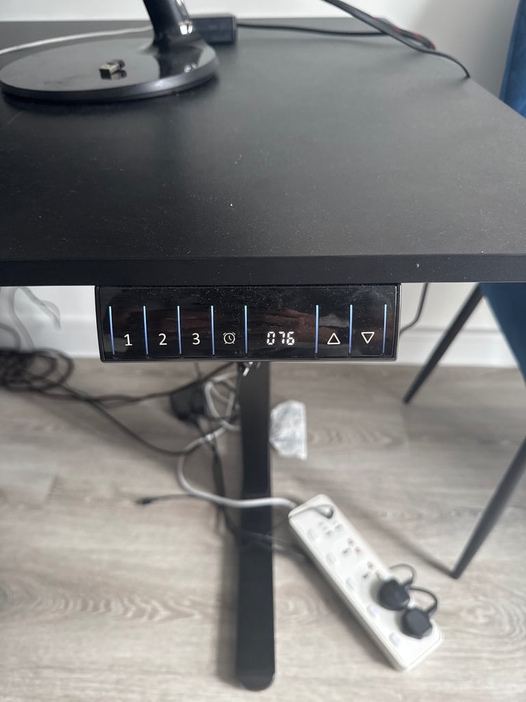 Devoko Electric standing desk 160cmx80cm 