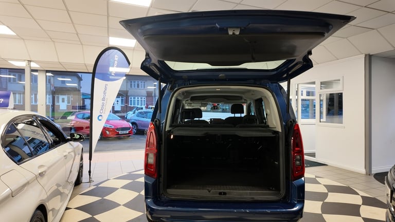 2020 Vauxhall Combo Life 1.2 Turbo 130 Energy 5dr AUTO PETROL 33000 MILES MPV Petrol Automatic