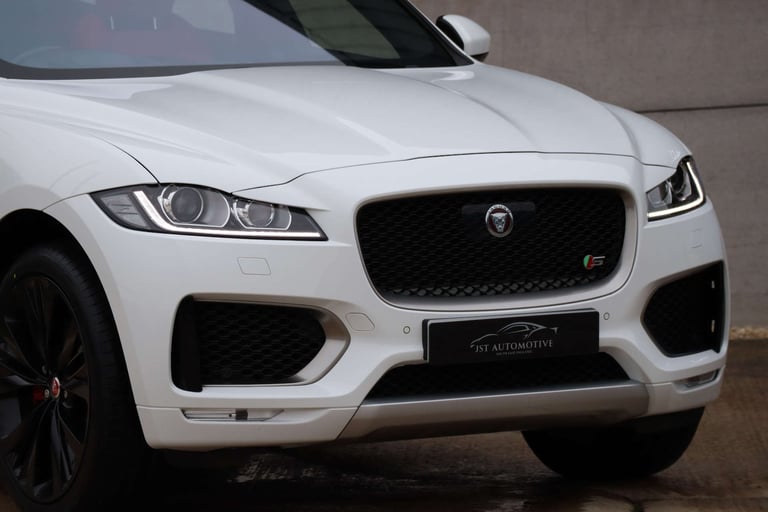 2017 Jaguar F-Pace 3.0d V6 S 5dr Auto AWD ESTATE DIESEL Automatic