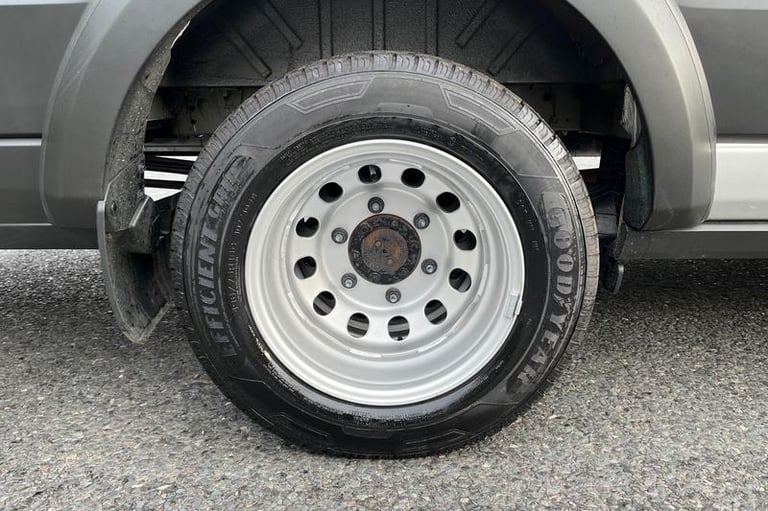 2025 Ford Transit 460 Trend L4 H3 ELWB High Roof 18 Seat Minibus RWD 2.0 EcoBlue 130ps, MANUA Min...