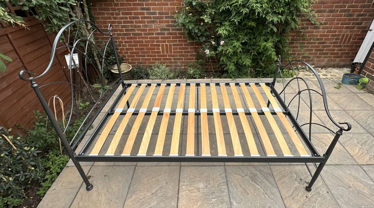 The Original Bed Company Ardo Iron Small Double Bed Frame, Great Condition, RRP £459
