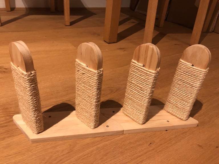 Wall-mounted cat scratching steps – brand new and unused
