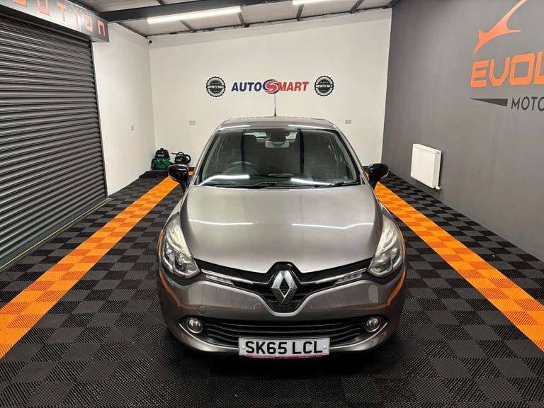 2015 Renault Clio 1.2 16V Dynamique Nav 5dr HATCHBACK Petrol Manual