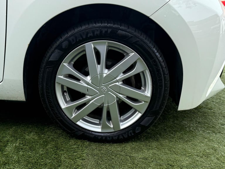 2015 Toyota AYGO 1.0 VVT-i x-pression x-wave 5dr Petrol Manual Euro 5 Euro 5 (68 ps) HATCHBACK Pe...