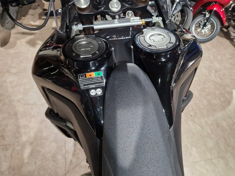 YAMAHA TENERE 700 WORLD RAID IN BLACK