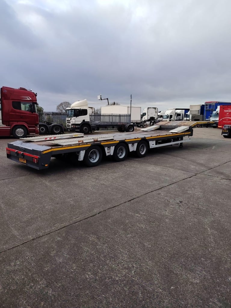 Nooteboom extendable low loader rear steer axle Other