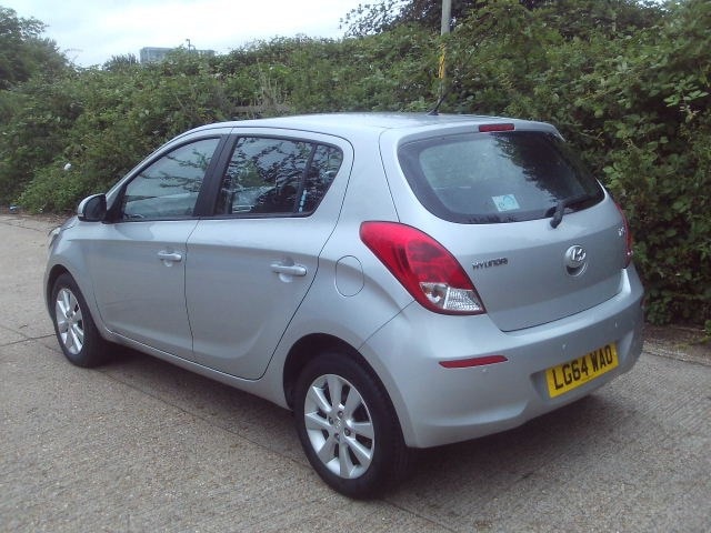 2014 Hyundai i20 1.4 Active 5dr Auto Silver 16k Miles Years MOT Warranty HATCHBACK Petrol Automatic