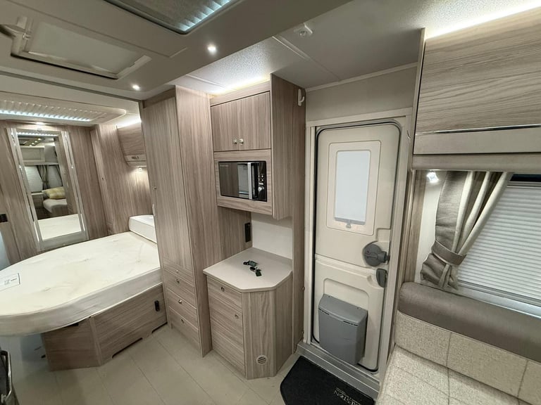 2022 ELDDIS SUPREME 554 - 4 BERTH CARAVAN 