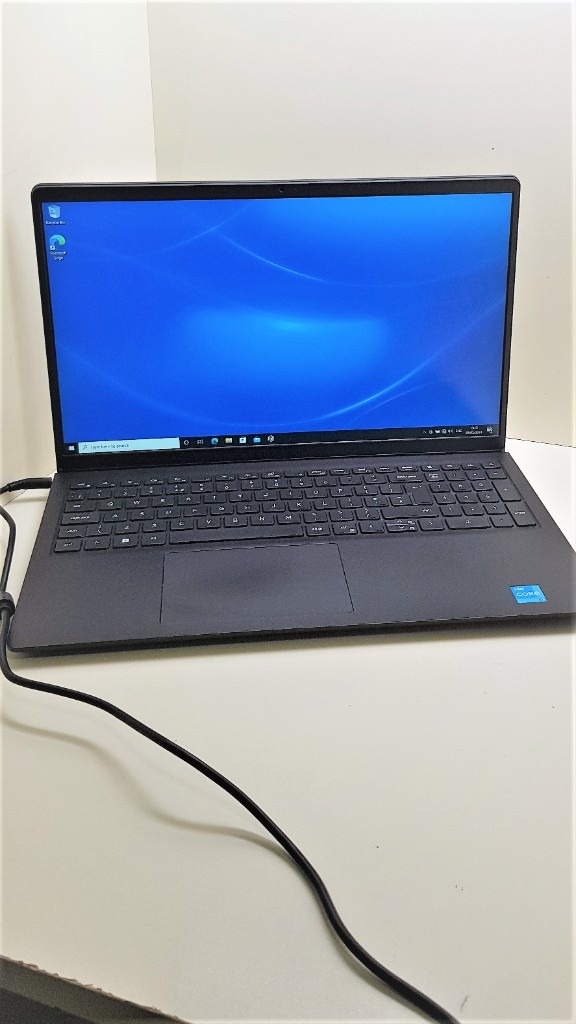 Dell Latitude 3520 i3-1115G4 @  GHz 8GB 256 GB SSD Black Laptop | in  Preston, Lancashire | Gumtree