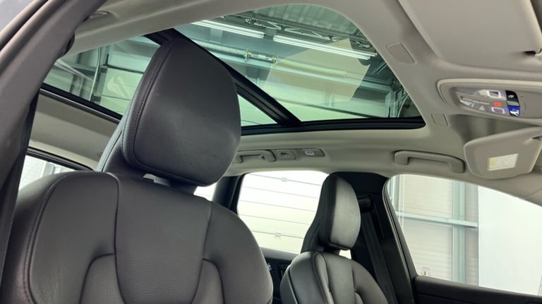 2023 Volvo XC60 2.0 T6 [350] RC PHEV Plus Dark 5dr AWD Geartronic ESTATE PETROL/ELECTRIC Automatic