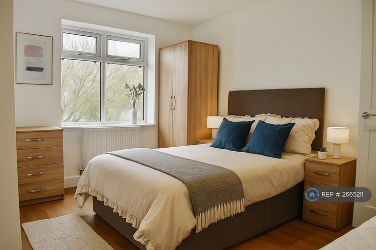 1 bedroom in Medway Road, Gillingham, ME7 (#2665211)