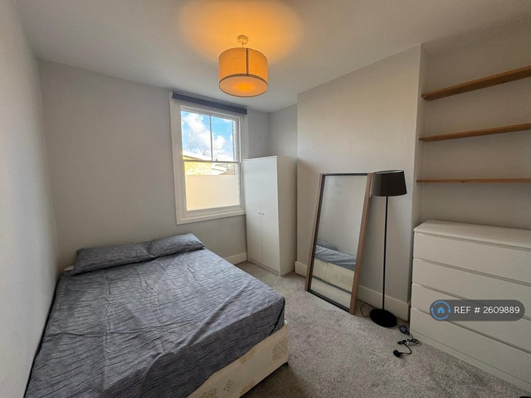 4 bedroom house in Fenham Road, London, SE15 (4 bed) (#2609889)