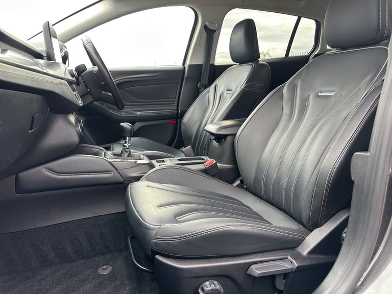2019 19 FORD FOCUS VIGNALE 1.5 ECOBLUE TURBO DIESEL ESTATE * TOP SPEC * 1 OWNER