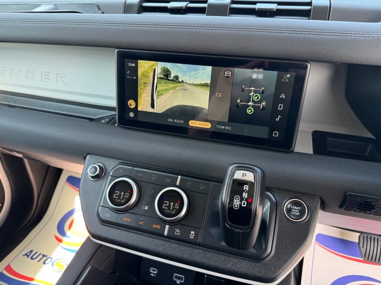 2023 Land Rover Defender 90 3.0 D250 MHEV Hard Top Fuji White - 14,825 Miles 