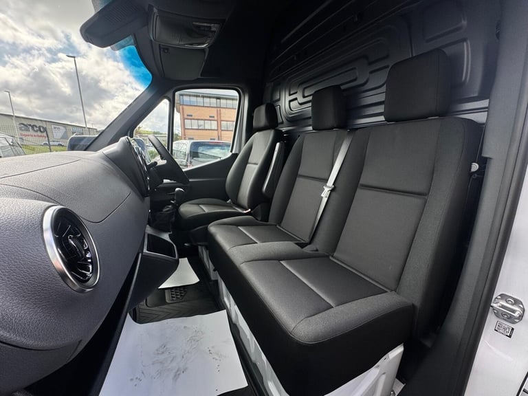 2025 Mercedes-Benz Sprinter 3.5t H2 Pro Van PANEL VAN DIESEL Manual