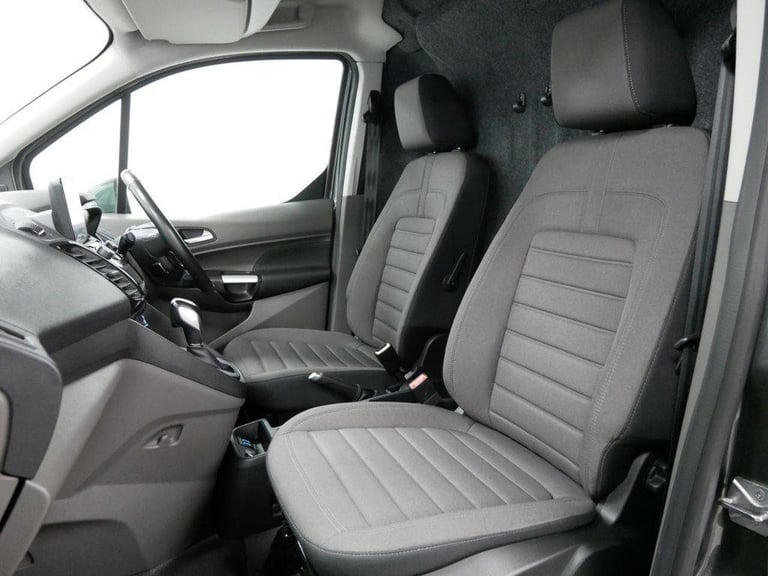 68 TRANSIT CONNECT 1.5 EBL 120 BHP L1 LIMITED NAV AUTOMATIC ( NO VAT ! )