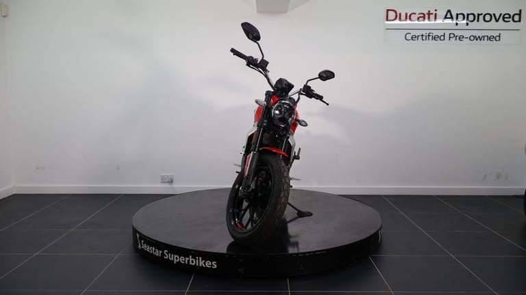 DUCATI SCRAMBLER ICON GEN2 EX-DEMO - 2023 - 1100 MILES