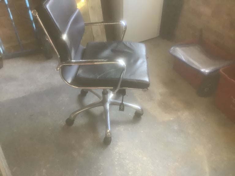 Free chrome chair