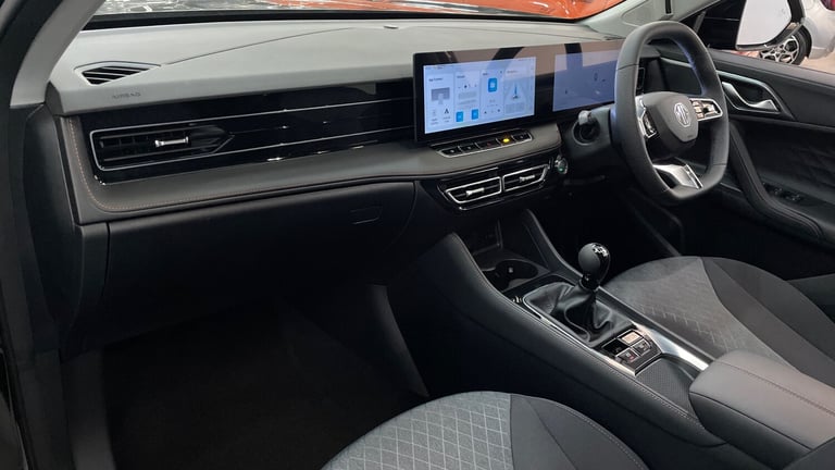 2024 MG HS 1.5 T-gdi SE Petrol