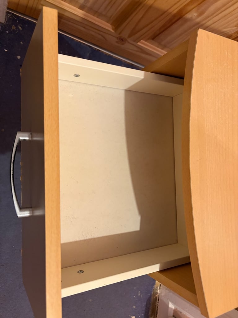 Bedside cabinet 