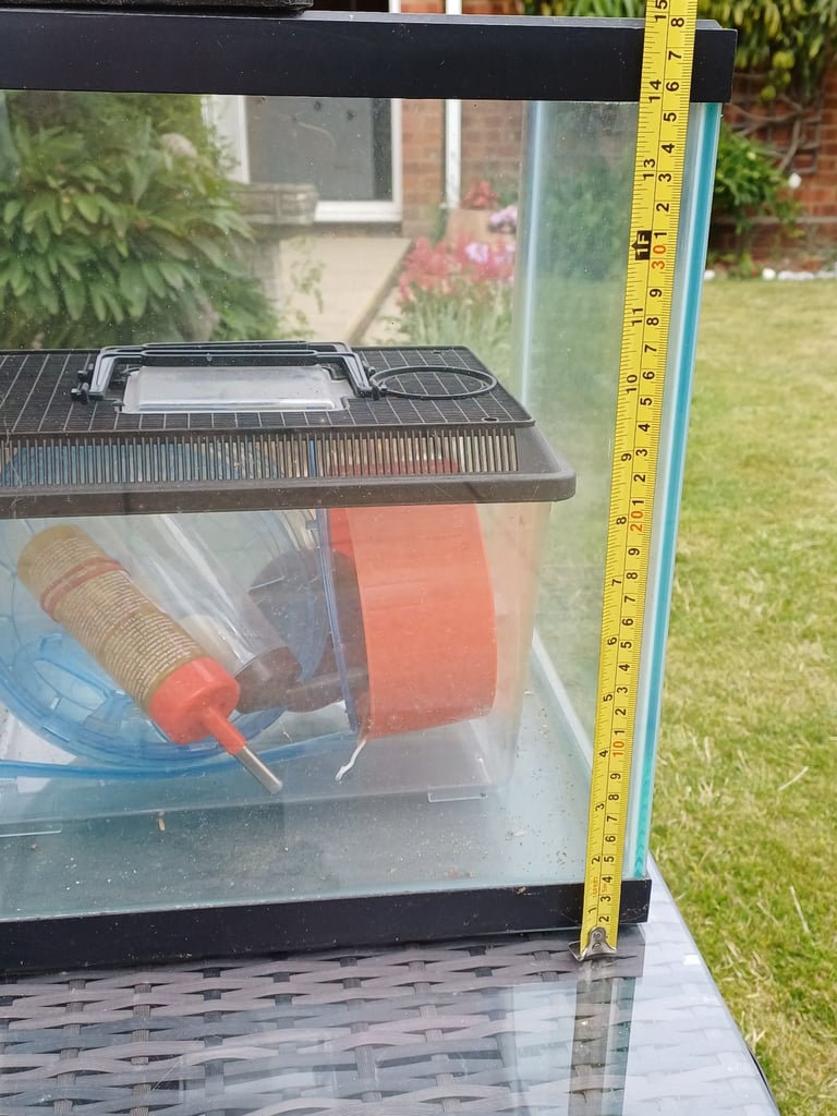 Terrarium and hamster bits