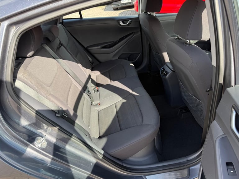 2018 Hyundai IONIQ 1.6 h-GDi Premium DCT Euro 6 (s/s) 5dr HATCHBACK Petrol/Electric Hybrid Automatic