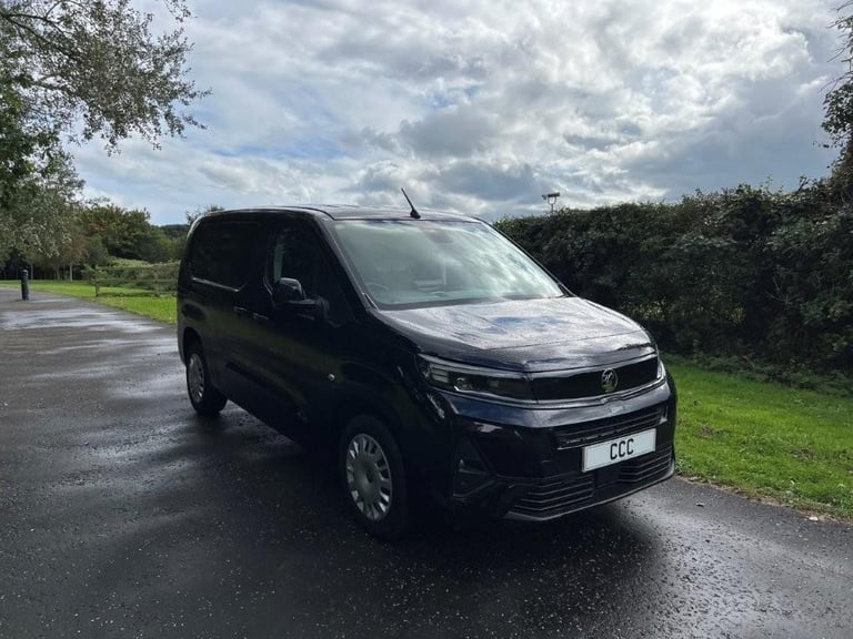 August 2025 Vauxhall Combo 1.5 2300 Pro (130) XLWB Automatic