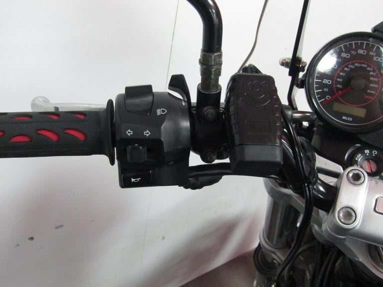 2006 Moto Guzzi Breva 750