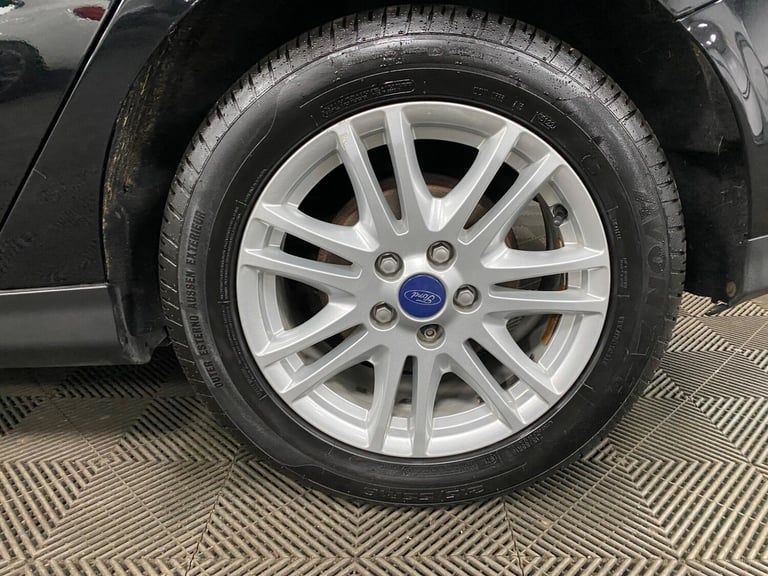  Ford Focus 1.0T EcoBoost Titanium Euro 5 (s/s) 5dr Petrol Manual